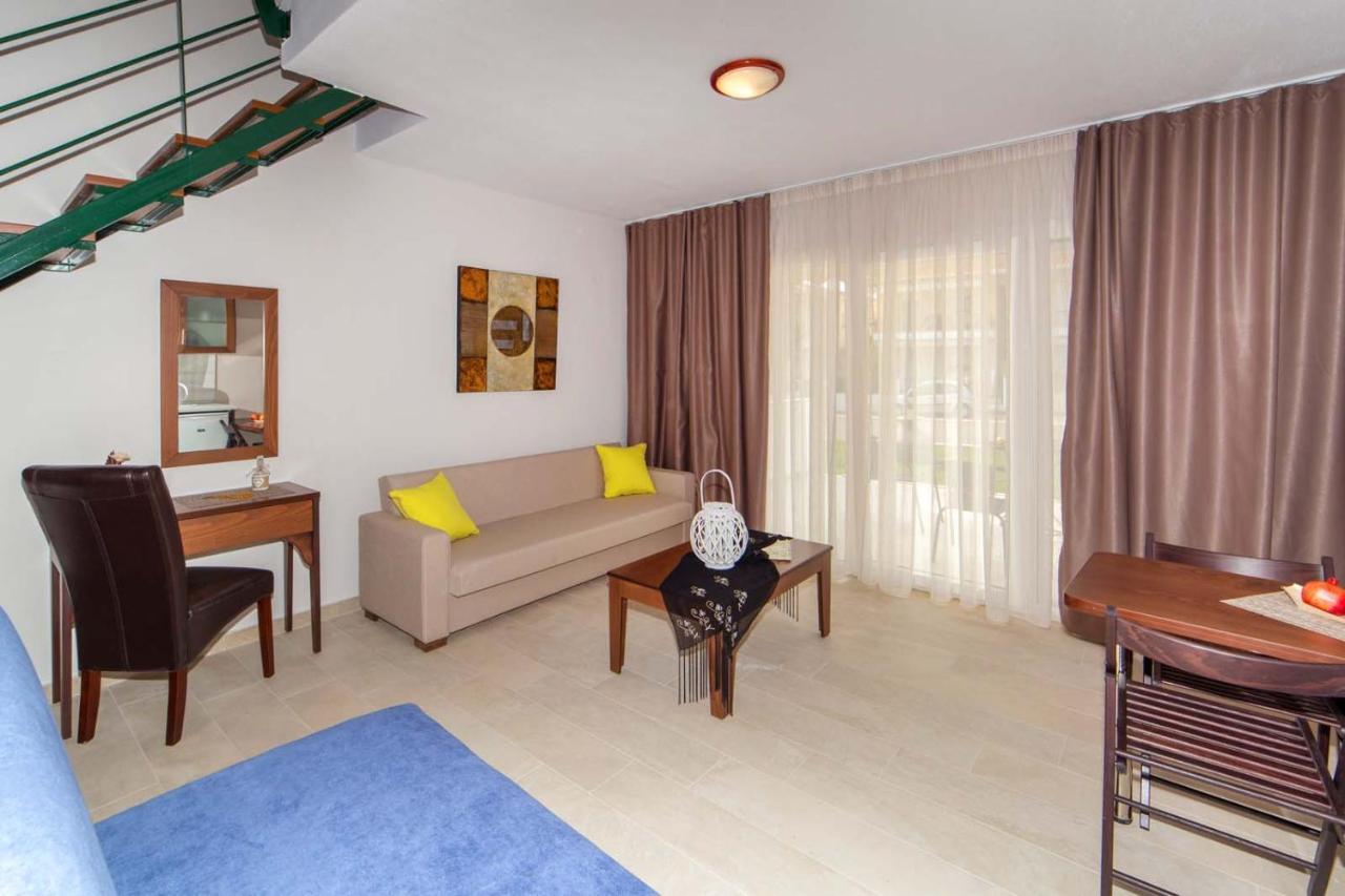 Erosaria Suites Nikíti Kültér fotó