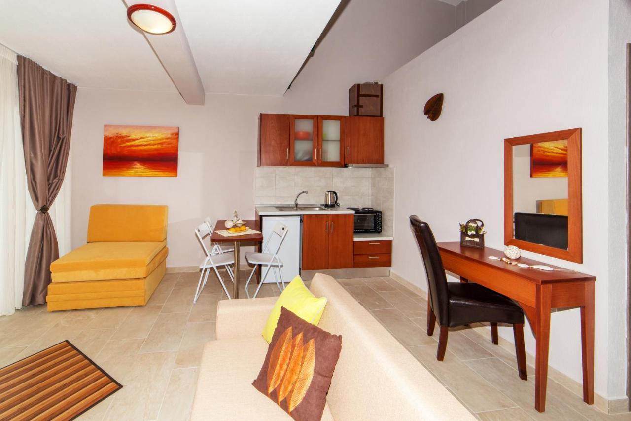 Erosaria Suites Nikíti Kültér fotó
